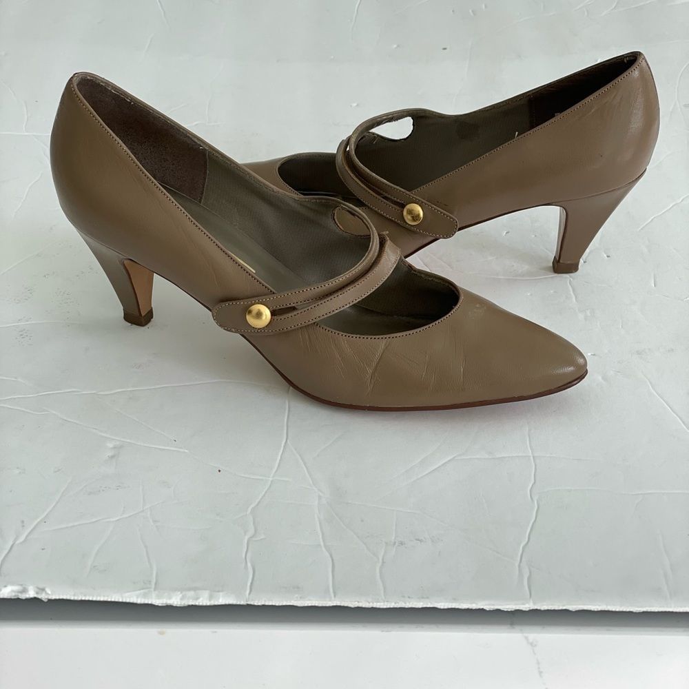 Naturalizer Womens Taupe Leather Pump Shoes Sz 7.5N